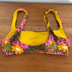 Aerie‎ Scoop Neck Bikini Top Brown Pink Floral Tropical Print Ribbed Yellow M thumbnail 2
