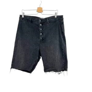Free‎ People We The Free Crvy Bermuda Shorts Exposed Button Fly Faded Black 34 thumbnail 3