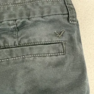 American Eagle Black Stretch Chino Shorts Women’s 0 Low Rise Y2K Preppy thumbnail 3