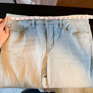 Levi's 315 Shaping Bootcut‎ Women's Jeans Light Wash Size 33 thumbnail 6