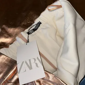 Zara Nwt Mettalic Gold Jumpsuit Medium Bloggers Fave thumbnail 9