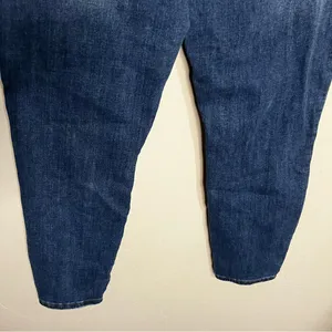 Judy Blue Relaxed Fit‎ high rise distressed Crop Denim Jeans thumbnail 10