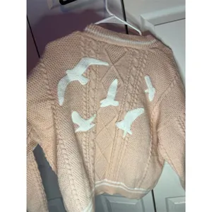 Taylor Swift 1989 Women's Pink Cardigan Sweater M Long Sleeve Casual thumbnail 4