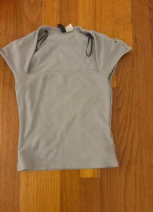 H&M gray square neck thumbnail 1