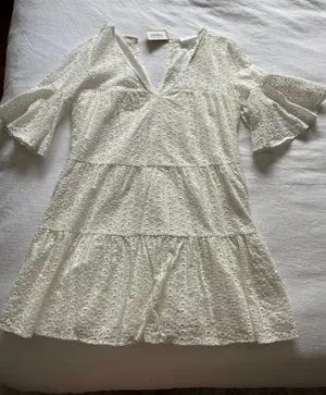 Vestique Eyelet Dress thumbnail 3