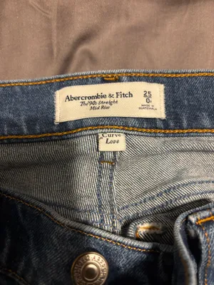 Abercrombie 90s Straight Mid-Rise Jeans Curve Love thumbnail 3