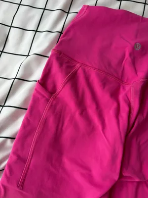 Woman’s Lululemon Sonic Pink Align Leggings Size 4. New With Tags. thumbnail 4