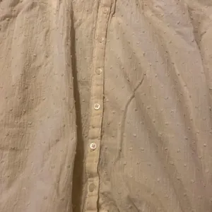 Madewell cream textured‎ button down blouse M thumbnail 4