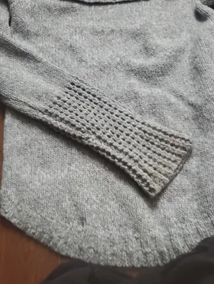 Abercrombie & Fitch Light Gray Off-Shoulder Foldover Collar Sweater Size Small thumbnail 4