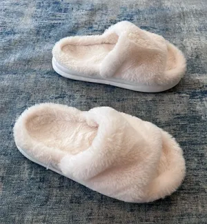 Cream Faux Fur Platform Slipper Slides Euro 40 - 41 US Size 7.5 thumbnail 1