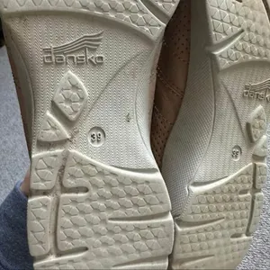 Dansko Alissa Sneaker Gold Print Leather Athletic Casual Oxford Women’s Size 39 thumbnail 6