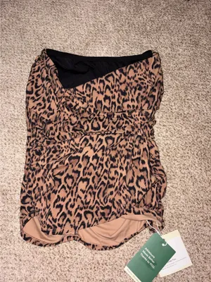Halara skirt thumbnail 2