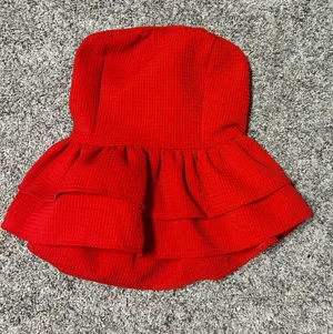 red strapless top Size XS thumbnail 1