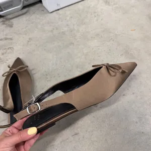 A New Day Camille Taupe Satin Pointed Toe Slingback Bow Flats Shoes Womens 8 thumbnail 6