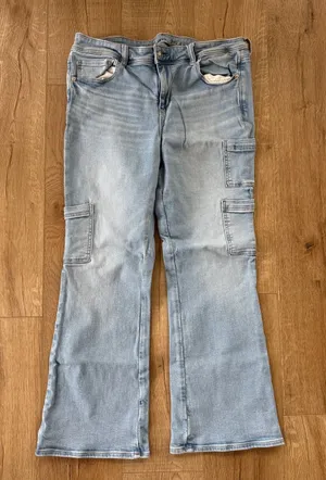 American Eagle Kick Boot Cargo Flare Jeans Size 14 Short Light Wash thumbnail 1