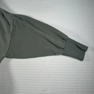 Old Navy Women’s XL Olive Green Just Vibing Graphic Cropped Sweatshirt thumbnail 3