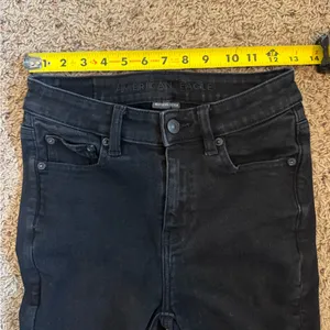 American Eagle Outfitters Distressed Black Hi-Rise Jeggings size 2 Short thumbnail 7
