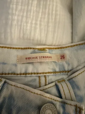 Levi’s Ribcage Straight Jeans thumbnail 3