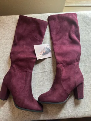 Boots Purple Size 7 thumbnail 1