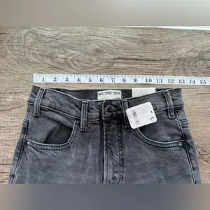 Free People We The Free Jeans Sz 25 Black‎ Faded Low Maintenance Mid Rise Crop Boot Cut Boho thumbnail 8