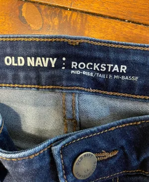 Old Navy Rockstar Jeans thumbnail 4
