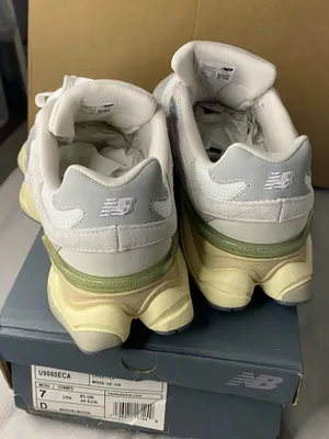 Mens New Balance 9060 sneakers shoes size 7 thumbnail 3