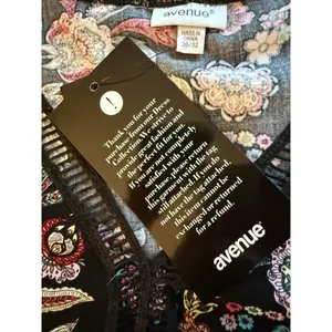 Avenue Top Womens Plus Size 5X Black Floral Boho Bell Sleeve Size 30 / 32 NWT thumbnail 10