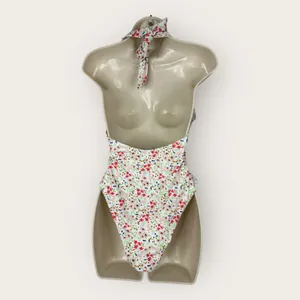 Lulus Womens size Medium Vacation Calling White Floral O-Ring One Piece Swimsuit thumbnail 3