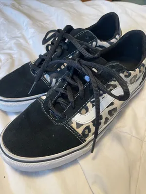 Vans Black and Leopard-Pattern Low-Top Sneakers thumbnail 1