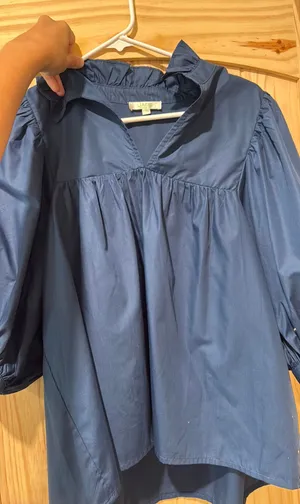 Navy top Blue Size M thumbnail 1