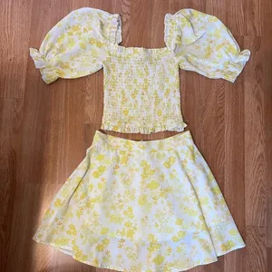 Anthropologie Charlie Holiday Lola Lemonade Floral Skater Skirt/smock crop set thumbnail 9