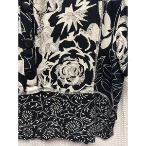Women Draper and Damons PXL Rayon Black Off White‎ Floral Button Pullover Blouse thumbnail 4