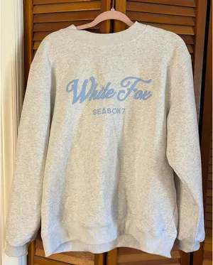 white fox crewneck  thumbnail 1