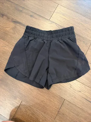 Lululemon Tracker Black Athletic Shorts Size 4 - C3-233 thumbnail 2