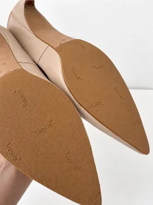 Angel Alarcon Mesh Panel Pumps in Beige Sz 7 thumbnail 4