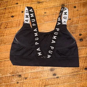 Puma monochrome black & white strappy S sports bra thumbnail 2