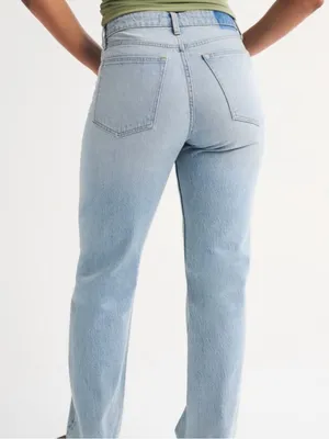 Abercrombie & Fitch Curve Love The 90s Straight Ultra High Rise 10Long thumbnail 4