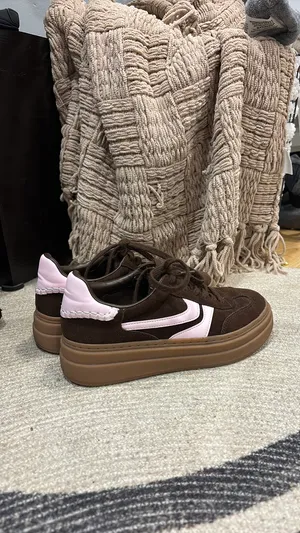 Steve Madden Sneakers thumbnail 2