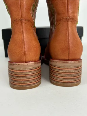 VBDB Brown Floral Embroidered Women’s Knee High Boots Size 9 NIB thumbnail 5