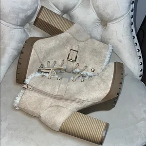 Express Beige Heeled Boots with Faux‎ Fur thumbnail 9