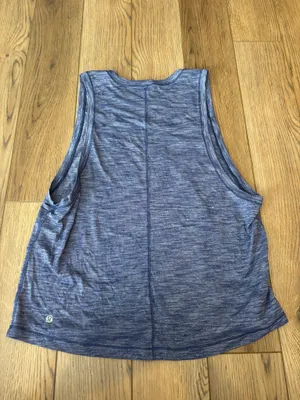 Lululemon tank top  thumbnail 2