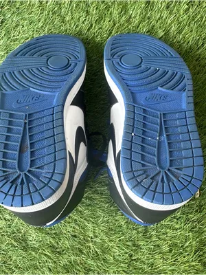Air Jordan 1 Retro High OG 'Royal Toe' Women’s Size 7.5 thumbnail 6
