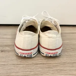Converse Women's White Low Top Sneakers Size 6.5 thumbnail 7