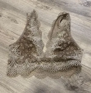 Victoria's Secret VS Bralette thumbnail 1