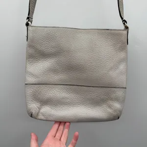 Kate Spade‎ Bag Bay Street Cora Pebbled Leather Beige Gray Crossbody thumbnail 10