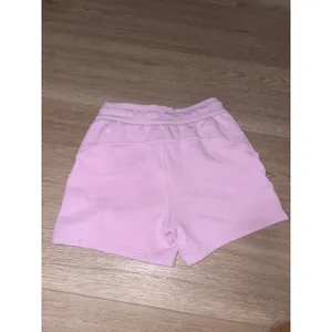 Lululemon Scuba High-Rise Shorts Pink Size 6 Drawstring Pockets Women thumbnail 3