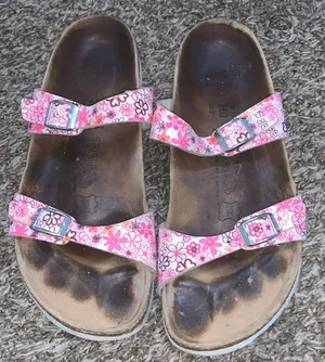 Birkenstock woman size 9 sandal floral thumbnail 1