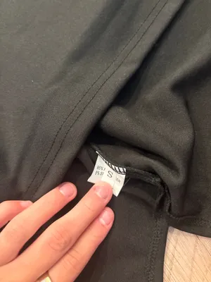 Black going out top thumbnail 3