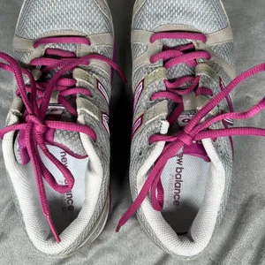 New Balance‎ Womens 690 Gray Pink Sneakers Size 8 thumbnail 8