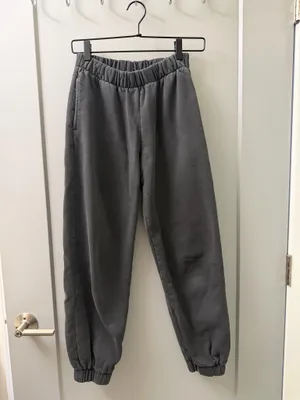 Brandy Melville Sweatpants Dark Grey thumbnail 4